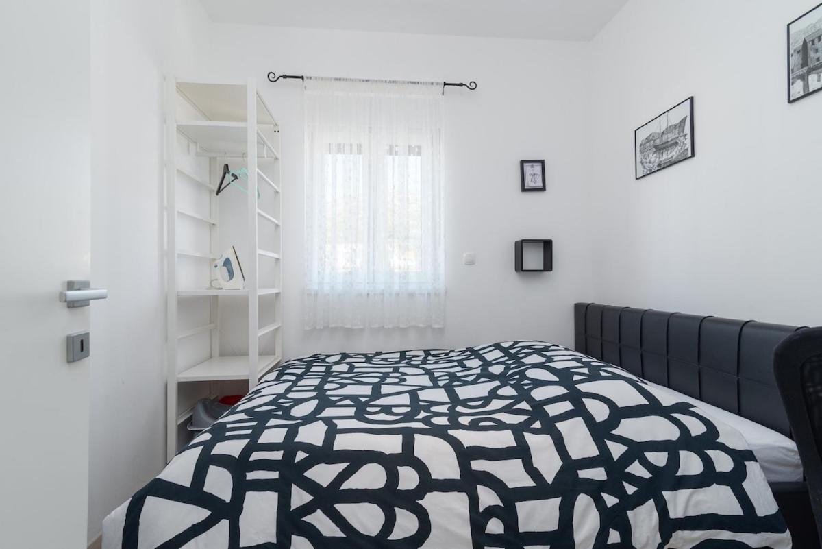 טרוגיר Apartman Spiro מראה חיצוני תמונה